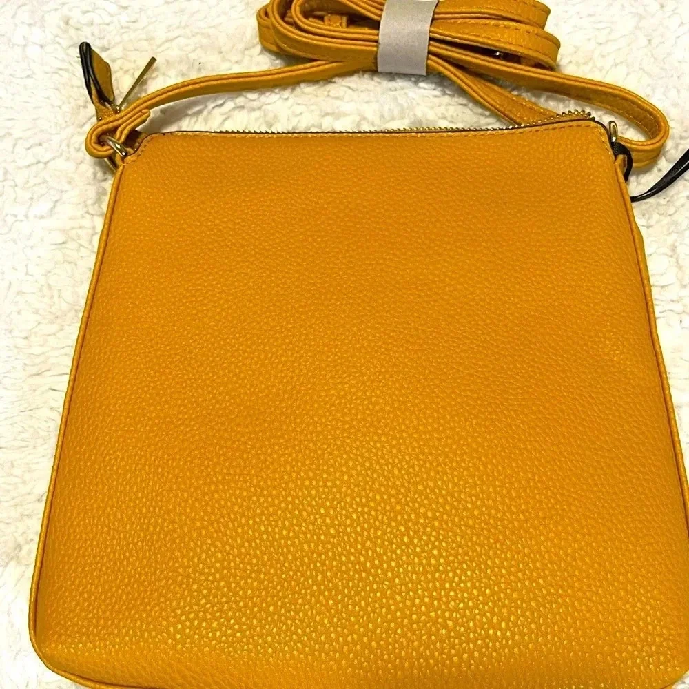 Deluxity Los Angeles Yellow Vegan Peta approved Women Crossbody Messenger - Picture 6 of 17